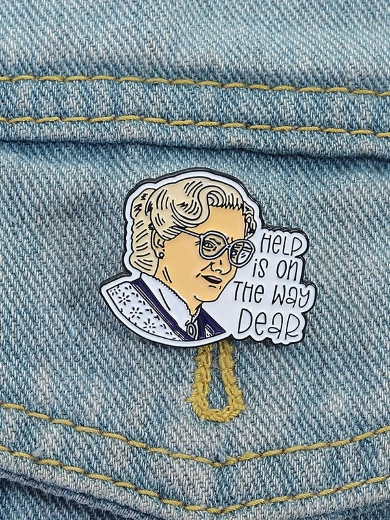 Vintage 90s Movie Alloy Brooch - Men'S Accessories In The 90S recension och pris