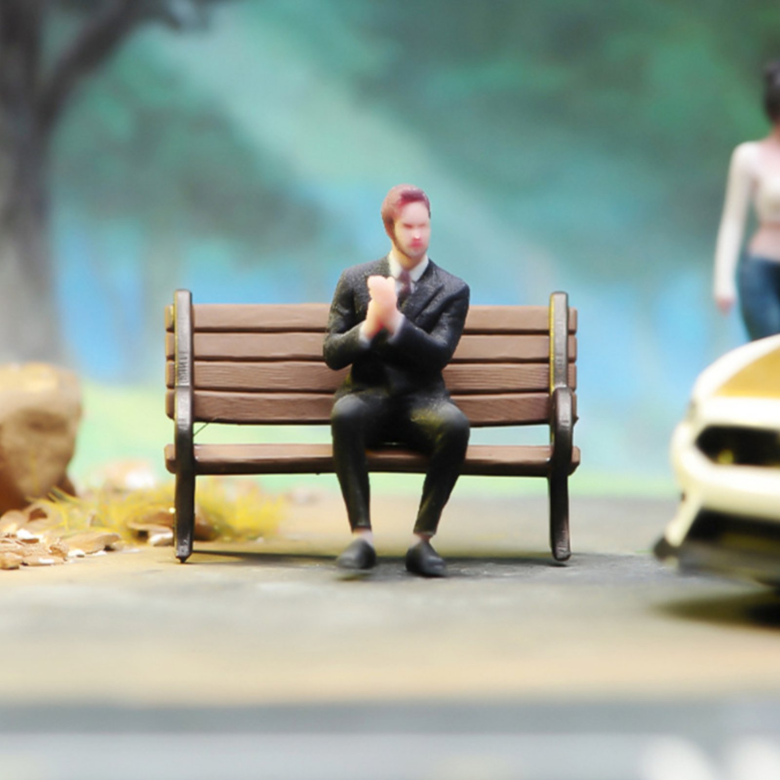 1:64 Scale Sitting Man Figure  - Men Accessories For Suit recension och pris